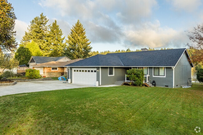 You can find ranch and bungalow-style homes on Anderson Island.