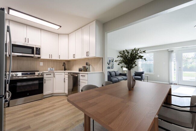 Fox Ridge and Lakeview Park Apartments, Limerick, PA 19468 - photo 5