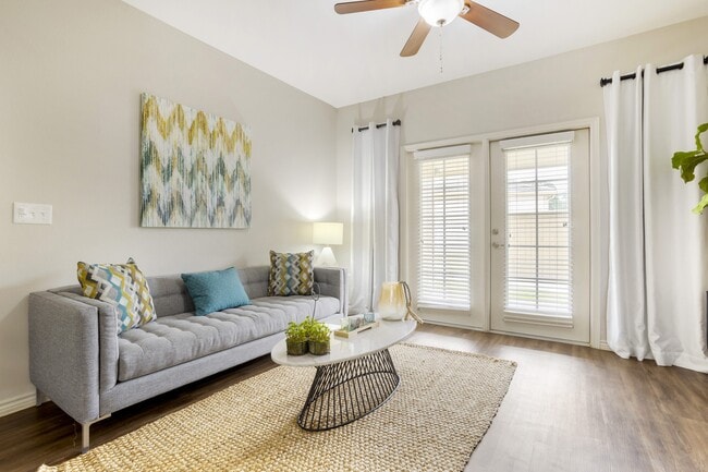 La Veranda at Polly Lane Apartments, Lafayette, LA 70508 - photo 6