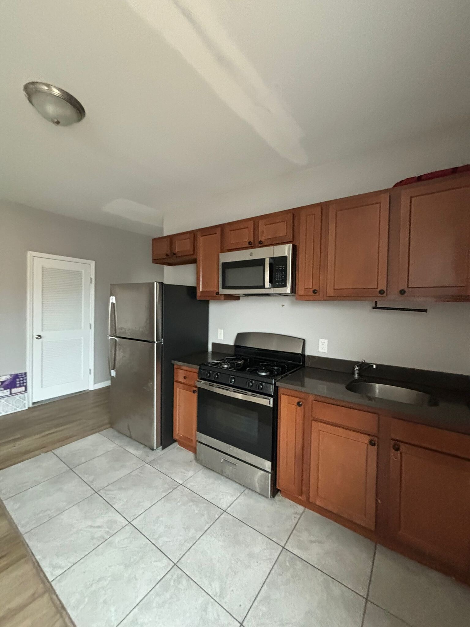 353 16th Ave unit 4, Irvington, NJ 07111 - photo 1