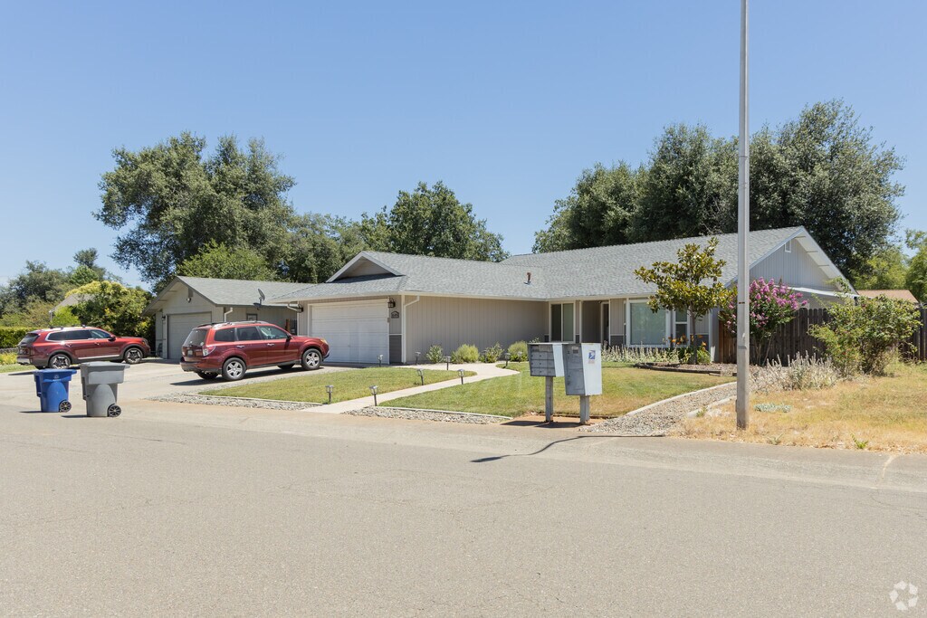 Hope Schools International is within the boundries of the Redding Elementary school district.