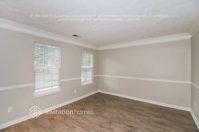 5390 Wellborn Creek Dr, Lithonia, GA 30058 - photo 6