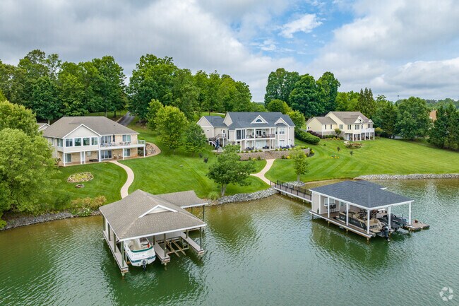 North Shore lakefront homes offer private docks, boating access, and upscale waterfront living.