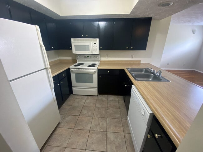 562 Woodland Ave unit 34, Lexington, KY 40508 - photo 4