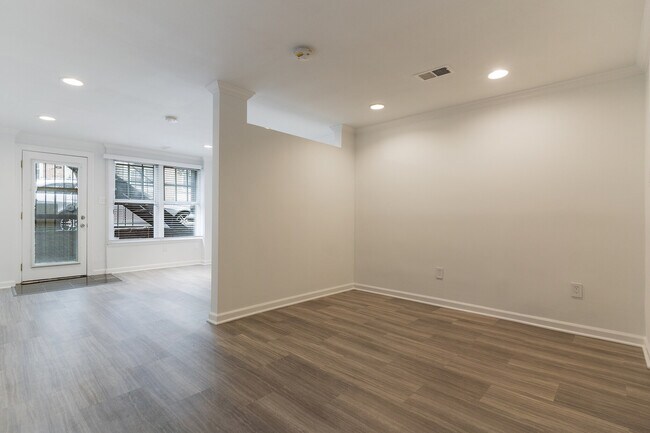 1616 Corcoran St NW unit 1, Washington, DC 20009 - photo 2