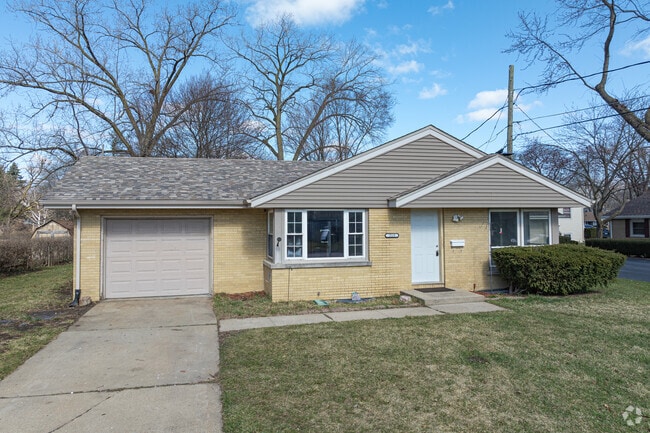 Many updated ranch-style homes can be found in North Aurora.