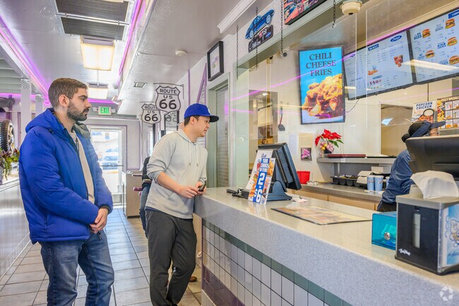 Fosters Freeze is longtime California-based fast-food chain serving burgers & soft-serve ice cream located in Barstow.