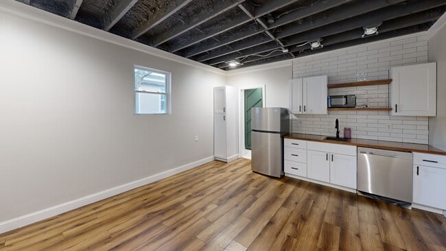 1709 W Academy St, Winston Salem, NC 27103 - photo 2