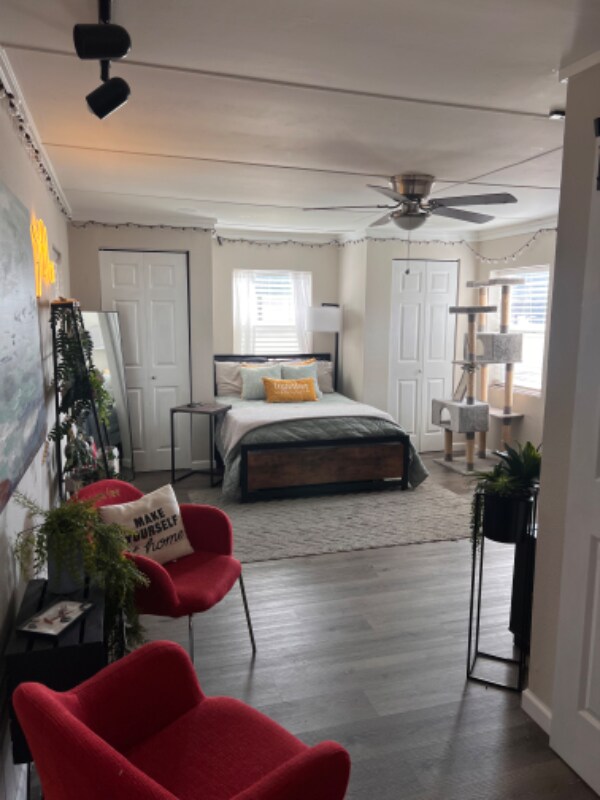 1201 E Wise St Unit Studio, Bowie, TX 76230