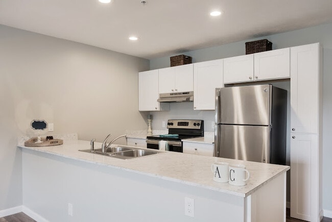 Arbor Crossings, Muskegon, MI 49442 - photo 2