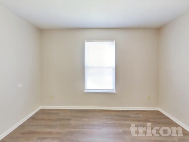 5624 W Littleton Dr, McCordsville, IN 46055 - photo 4