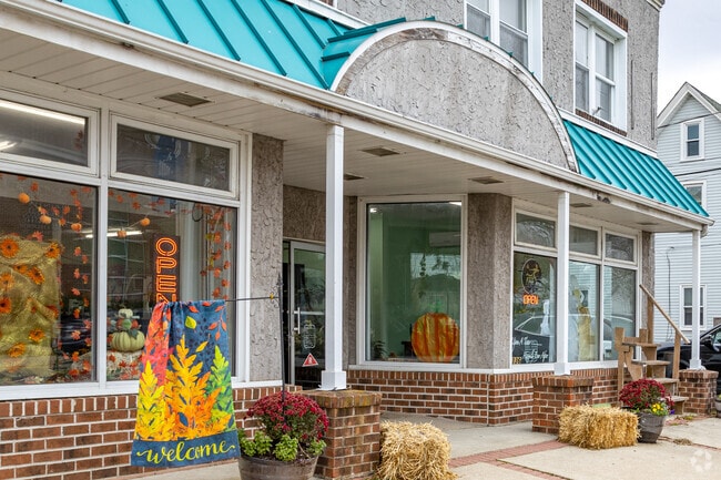 Upscale Flowers by Thomas is right on Delsea Drive in Clayton.