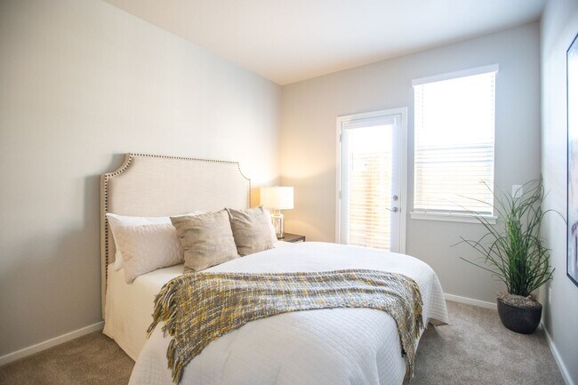 Discover Your Dream Home at Q1 Apartments in Hillsboro!, Hillsboro, OR 97006 - photo 7