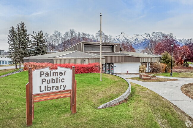 Palmer has most of Gateway's public amenities, including a library.