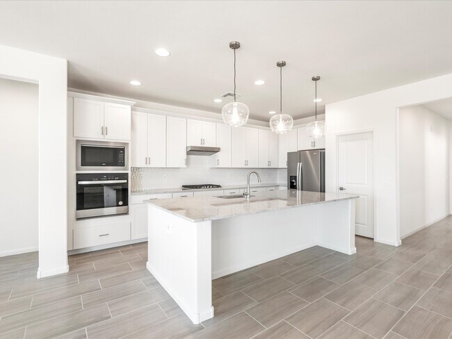 1535 E Cattle Graze Loop, Sahuarita, AZ 85629 - photo 3