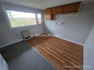 18 Main Rd Unit 8, Holden, ME 04429