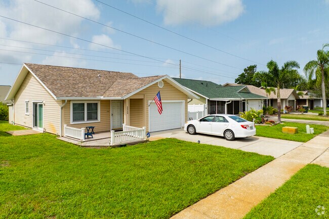 The majority of streets in Coral Heights have sidewalks.