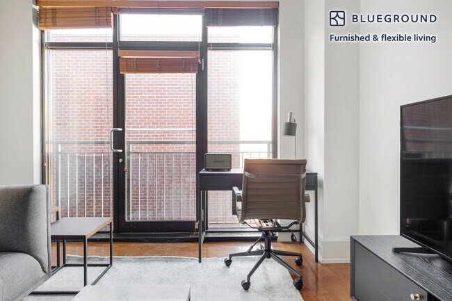 1425 P St NW unit FL7-ID69, Washington, DC 20005 - photo 4