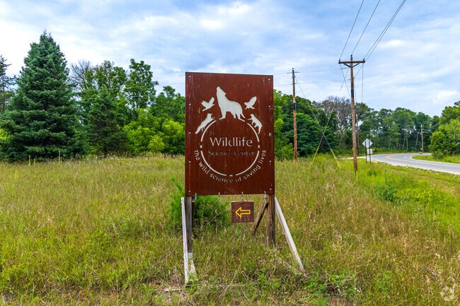 Wildlife Science Center hosts school programs on local species near Stacy.