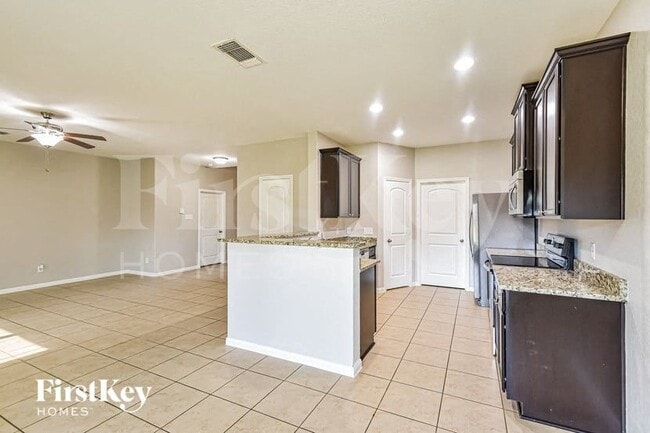 11824 Luckey Falls, San Antonio, TX 78252 - photo 6