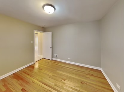 3721 Wisconsin Ave, Berwyn, IL 60402 - photo 4