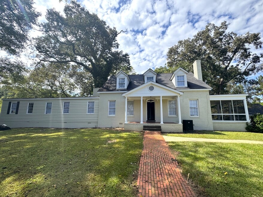 1020 Cherry Hills Ct, Athens, GA 30606 - photo 1