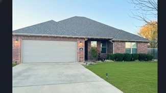 402 SW Arch St, Bentonville, AR 72712