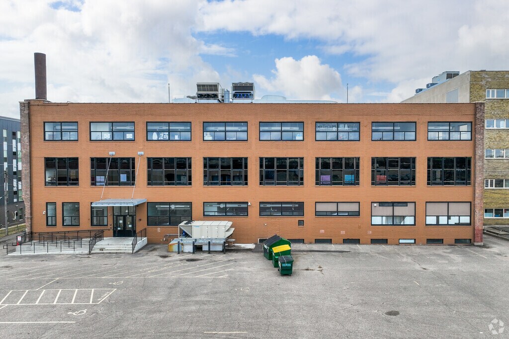 Sejong Academy of Minnesota is a public, charter school located in Saint Paul, MN.