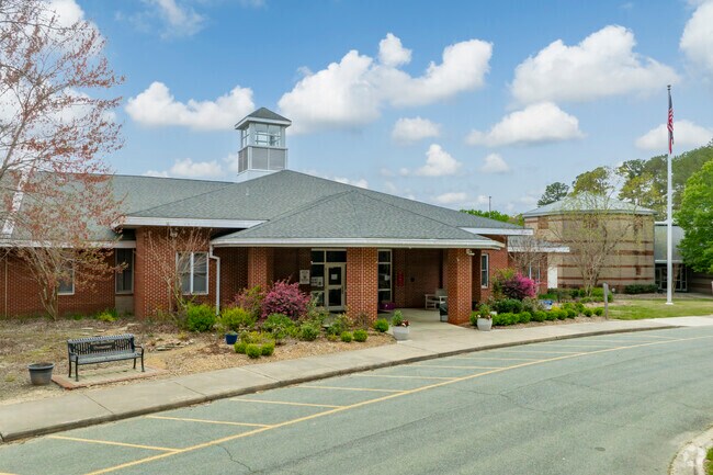 North Chatham Elementary School receives an overall Niche score of A-.