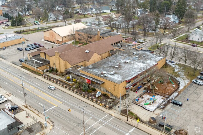 The front view of Immaculate Heart of Mary/St Casimir School.