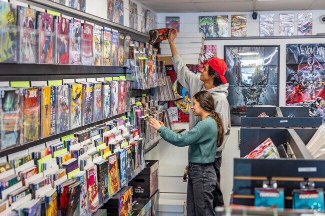 Small businesses like JNJ Comic Books are located near Woodglen at the Mission Trace North Shopping Center.