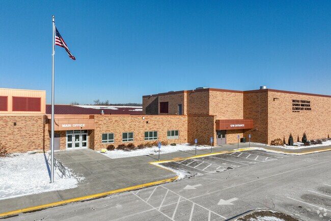 Nuevas Fronteras has an enrollment of about 481 students.