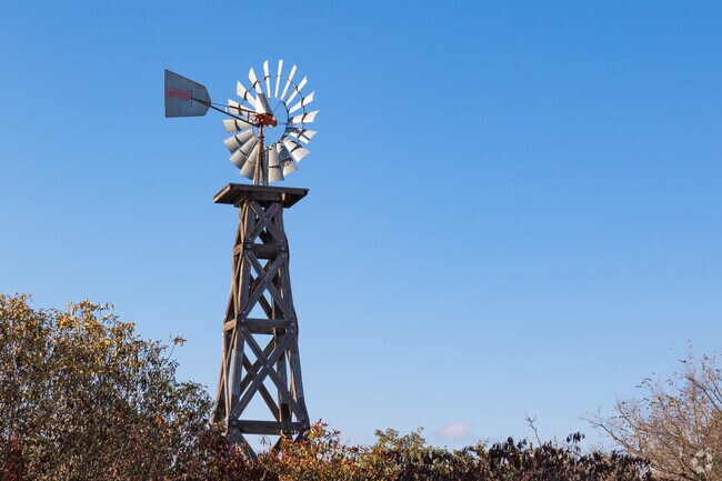 As of 2020, Helotes has a total population of 9,952.