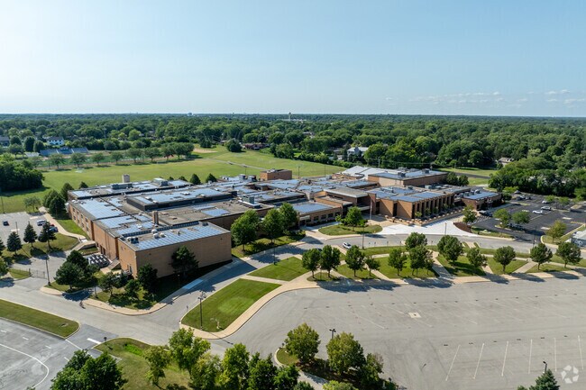 Educational opportunities abound at Lake Park East High School.