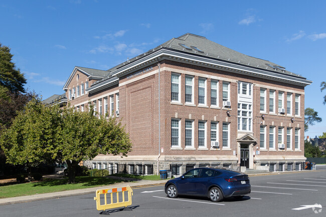Main St School has an overall Niche rating of an A in Irvington, NY.