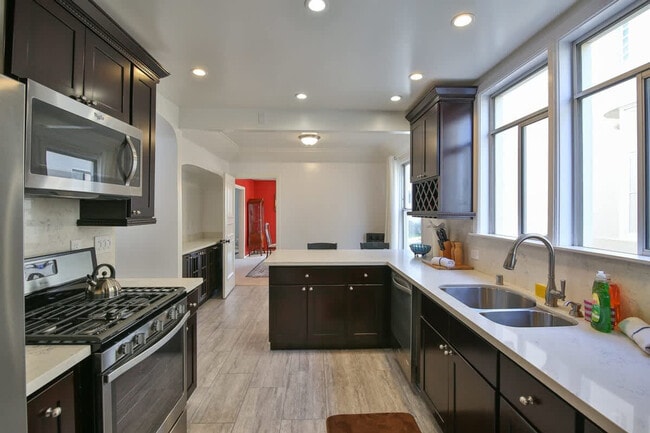 145-147-147 Stanyan St unit ID1355609P, San Francisco, CA 94118 - photo 7