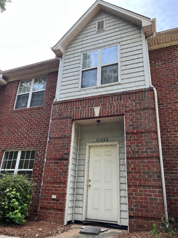 21028 N Main St, Cornelius, NC 28031