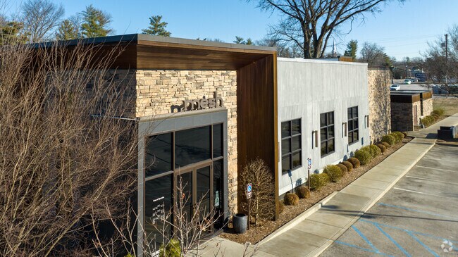 Mesh is an American restaurant in Indian Hills with happy hour specials.