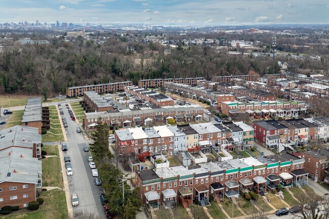 Located only a few miles from Downtown Baltimore, Tremont offers tight-knit community living.