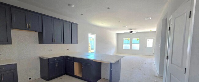 12804 Hill Plains Dr, Schertz, TX 78154 - photo 7