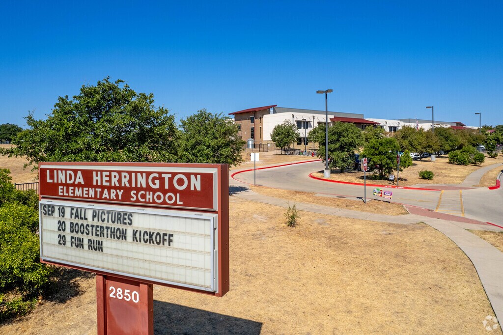 Herrington Elementary is an inclusive community inspiring students to embrace challenges.
