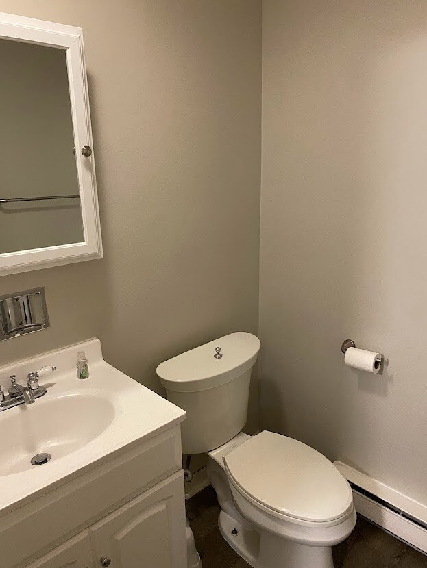 1st level Powder Room