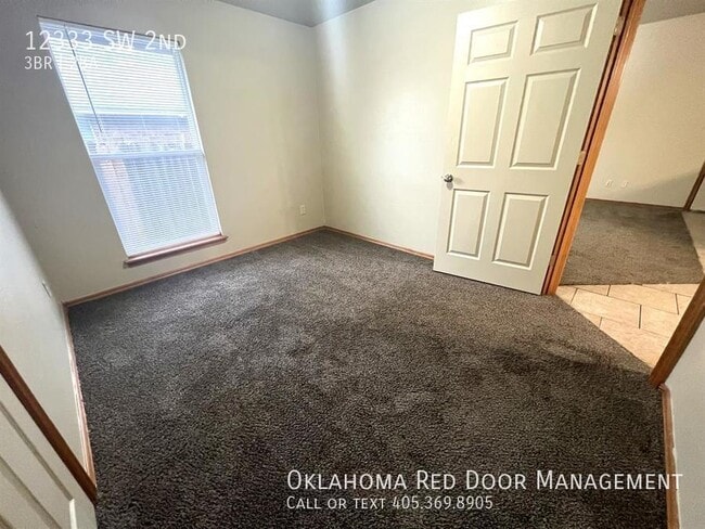 12333 SW 2nd St, Yukon, OK 73099 - photo 5