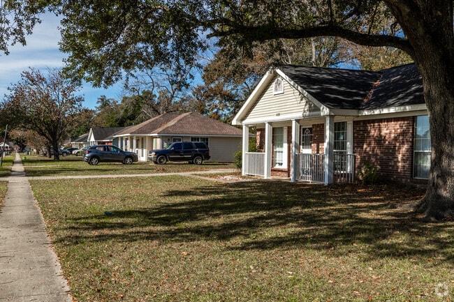 There's a variety of homes in East Prichard.