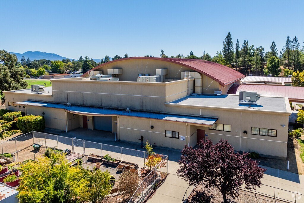 Clear Lake High School