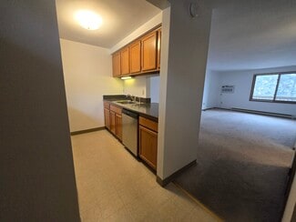 33 4th Ave, Oswego, NY 13126