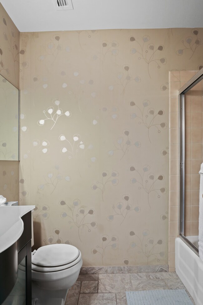 The Condos at 3000 Farnam unit 5o, Omaha, NE 68131 - photo 5