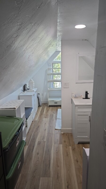 157 South St, Northborough, MA 01532