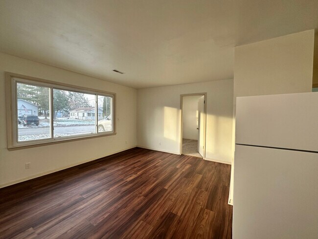 223-223 S Rosemary Ave unit 221 - VACANT, Lansing, MI 48917 - photo 4