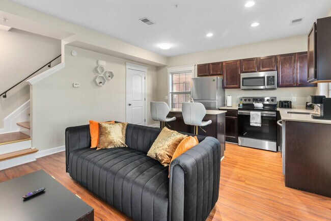 702 E Ferry St unit ID1228685P, Detroit, MI 48202 - photo 3